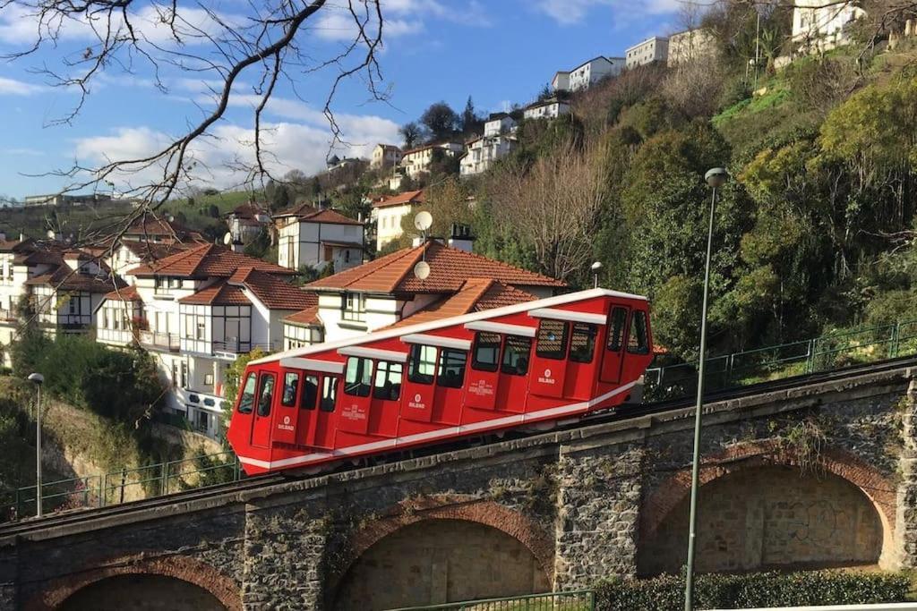 La Casita Verde. Metro Cerca Del Casco Viejo Bilbao Exteriör bild